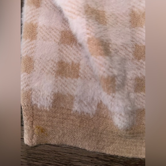 Haute Monde Checkered Cardigan - Picture 12 of 14